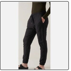 Athleta Farallon Joggers in black
